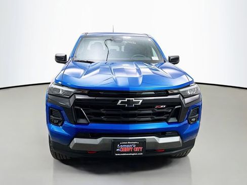 Used 2023 Chevrolet Colorado Z71 w/ Z71 Convenience Package 2 image 2