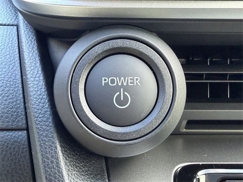 New 2026 Toyota Prius LE image 18