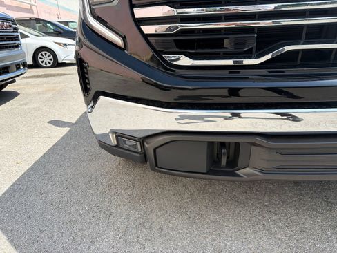 Used 2025 GMC Sierra 1500 SLT w/ SLT Premium Package RWD image 7