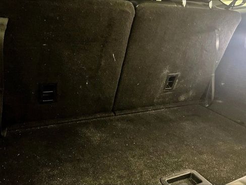 Certified 2022 Ford Explorer XLT w/ Equipment Group 202A image 35