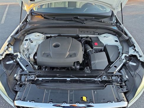 Used 2021 Volvo XC60 T5 Inscription w/ Protection Package Premier image 30