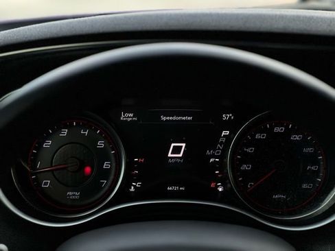 Used 2018 Dodge Charger R/T w/ Plus Group image 30