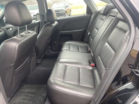 Used 2005 Ford Five Hundred Limited image 9