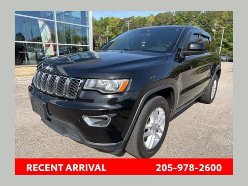 Used 2017 Jeep Grand Cherokee Laredo w/ Quick Order Package 23E image 1
