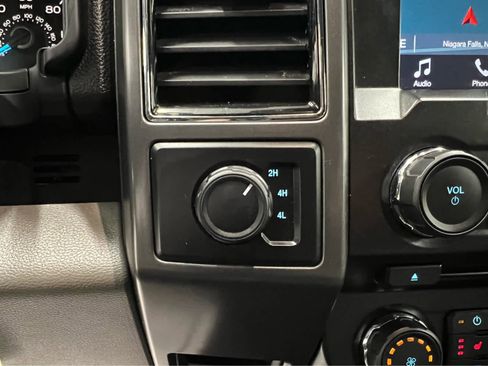 Used 2018 Ford F150 XLT w/ Equipment Group 302A Luxury image 21