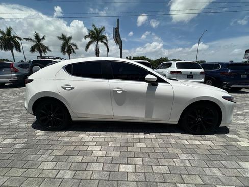 Used 2021 MAZDA MAZDA3 s FWD image 9