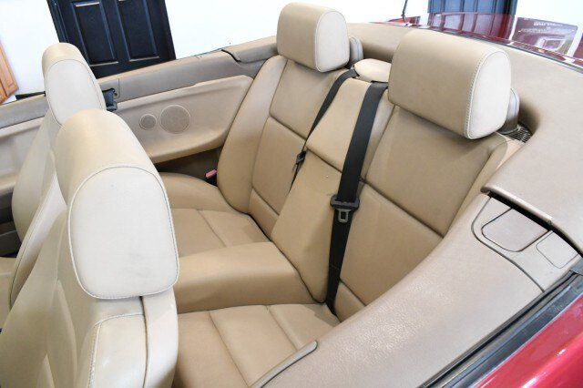 Used 1996 BMW 318i Convertible RWD image 17