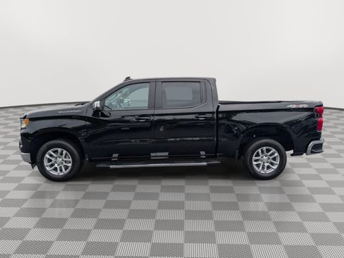 Used 2023 Chevrolet Silverado 1500 LT AWD/4WD image 2