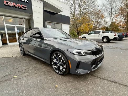 Used 2025 BMW 330i xDrive Sedan w/ M Sport Package image 8