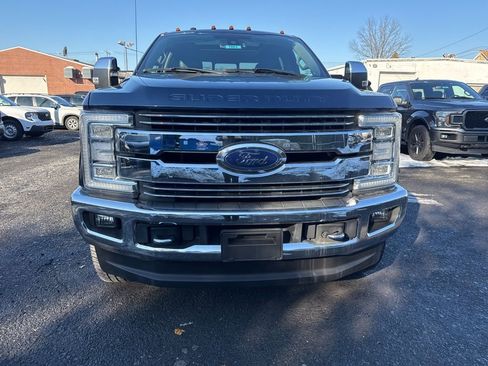 Used 2017 Ford F250 Lariat w/ Lariat Ultimate Package image 2