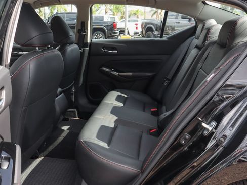 Used 2025 Nissan Altima 2.5 SR w/ SR Premium Package FWD image 39