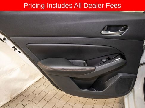 Used 2024 Nissan Altima 2.5 SR FWD image 9