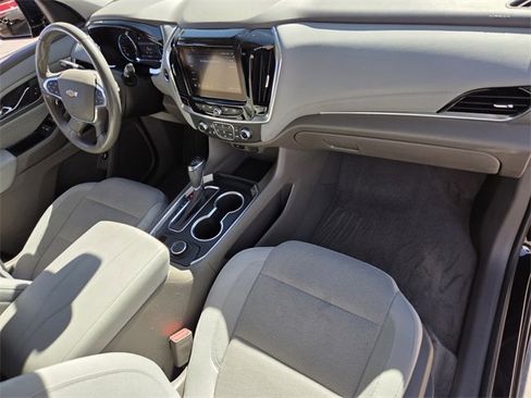 Certified 2020 Chevrolet Traverse LT image 16