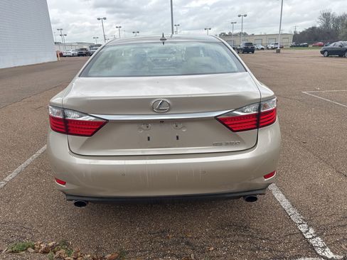 Used 2014 Lexus ES 350 w/ Luxury Package image 6