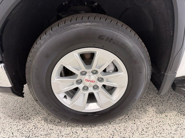 Used 2024 GMC Sierra 1500 Pro w/ Pro Value Package AWD/4WD image 33