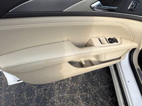 Used 2019 Lincoln MKZ Premiere FWD image 12