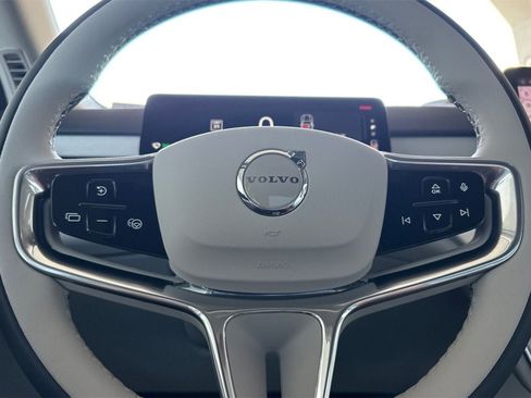 New 2025 Volvo EX90 Plus w/ Protection Package Premier image 23