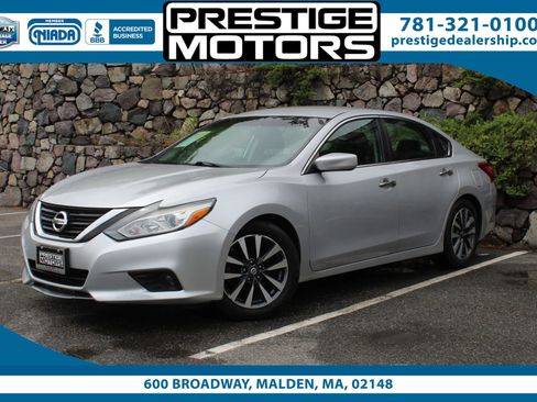 Used 2017 Nissan Altima 2.5 SV FWD image 1