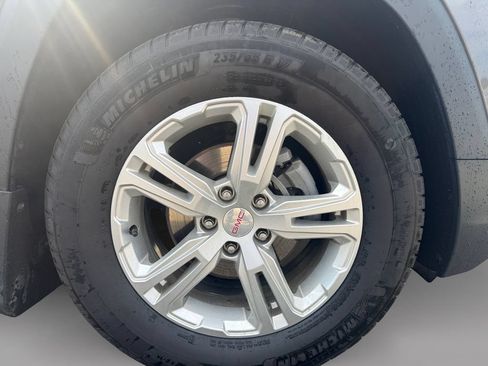 Used 2020 GMC Terrain SLE w/ Driver Convenience Package AWD/4WD image 9