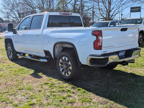 Used 2025 Chevrolet Silverado 2500 LT image 6