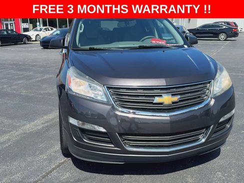 Used 2017 Chevrolet Traverse LS FWD image 4