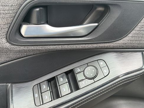 Certified 2021 Nissan Rogue SV AWD/4WD image 20