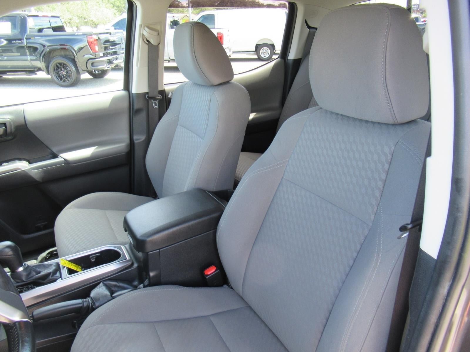 Used 2023 Toyota Tacoma SR5 w/ Technology Package RWD image 18