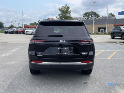 Used 2025 Jeep Grand Cherokee Limited AWD/4WD image 5