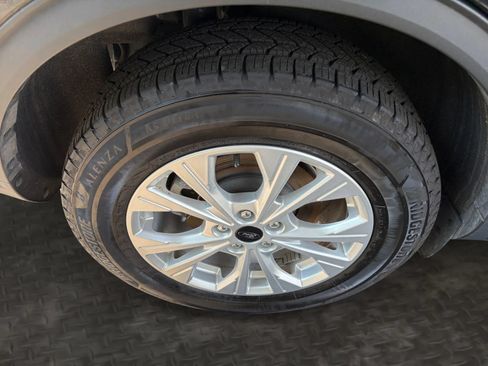 Used 2023 Ford Escape Active AWD/4WD image 39