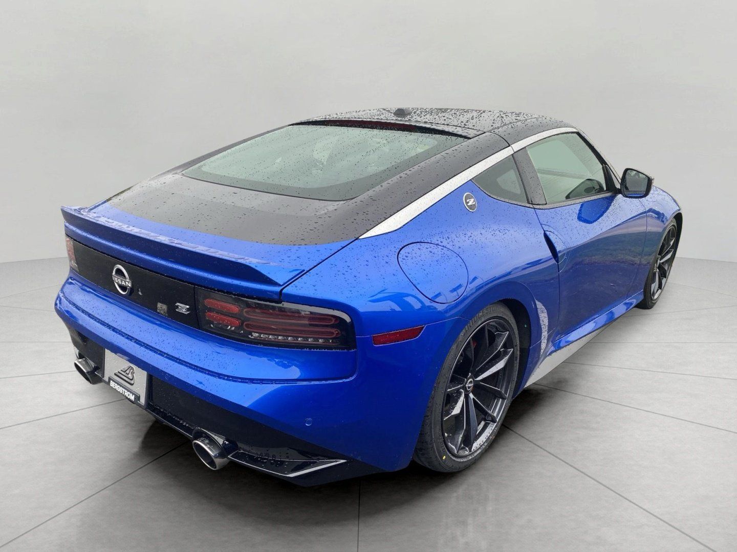 Used 2024 Nissan Z Performance w/ Floor Mat Package RWD image 8