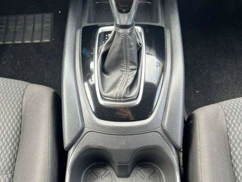 Used 2021 Nissan Rogue Sport S image 30