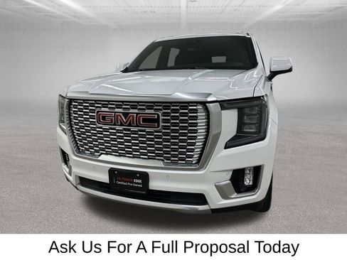 Used 2023 GMC Yukon XL Denali w/ Advanced Technology Package AWD/4WD image 7