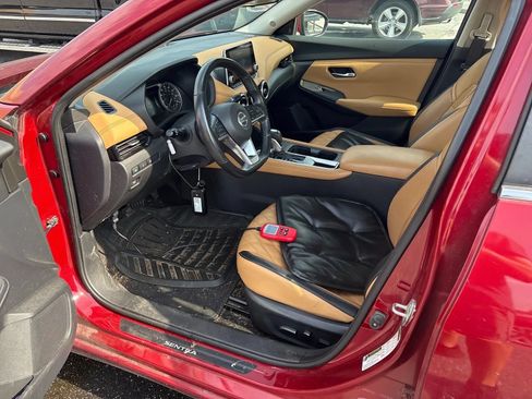 Used 2021 Nissan Sentra SV w/ SV Premium Package FWD image 3