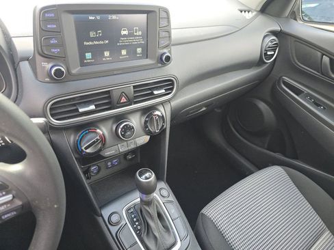Used 2021 Hyundai Kona SE image 27