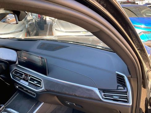 Used 2023 BMW X5 xDrive40i w/ Premium Package image 18