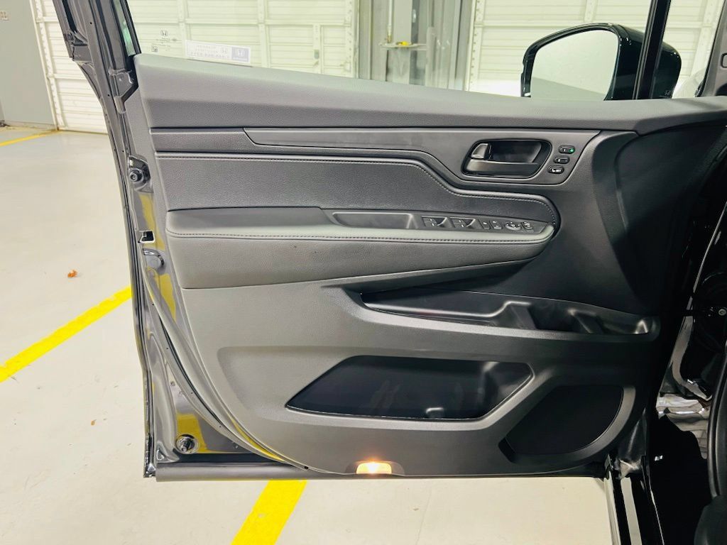 New 2026 Honda Odyssey Sport-L image 24