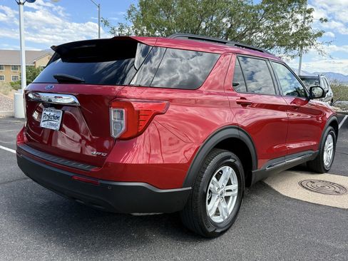 Used 2022 Ford Explorer XLT image 5