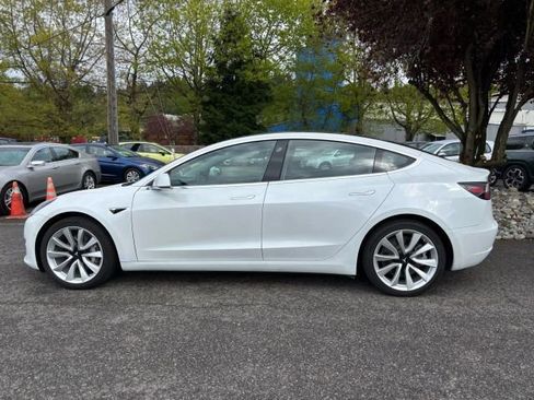 Used 2018 Tesla Model 3 Mid Range RWD image 4
