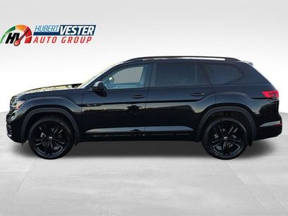 Used 2023 Volkswagen Atlas SEL R-Line