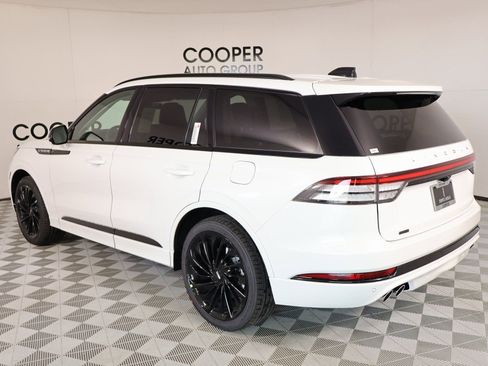 New 2026 Lincoln Aviator Reserve image 24
