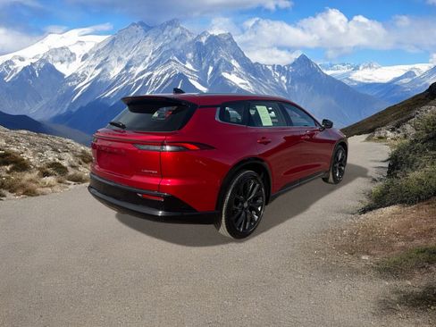 Certified 2025 Toyota Crown Signia image 5