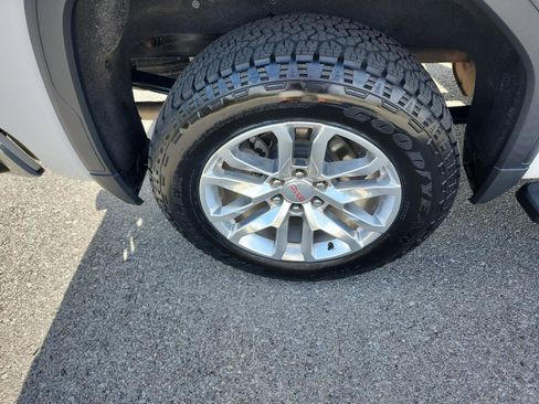 Certified 2022 GMC Sierra 1500 SLT image 7