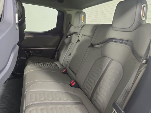 Used 2023 Rivian R1T Adventure AWD/4WD image 21
