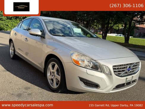 Used 2012 Volvo S60 T5 w/ Climate Pkg FWD image 1