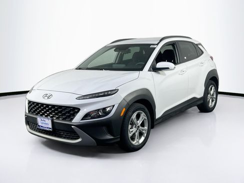 Used 2023 Hyundai Kona SEL AWD/4WD image 1