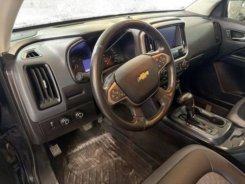 Used 2020 Chevrolet Colorado Z71 w/ Z71 Midnight Edition image 8