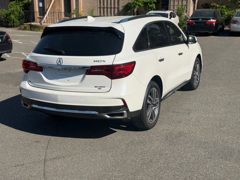 Used 2018 Acura MDX w/ Advance & Entertainment AWD/4WD image 4
