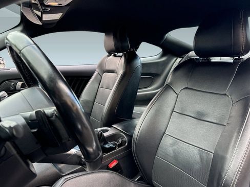 Used 2020 Ford Mustang Premium image 21