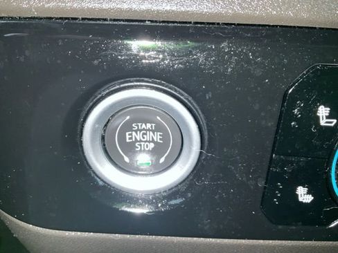 Used 2022 Chevrolet Silverado 1500 LT image 28