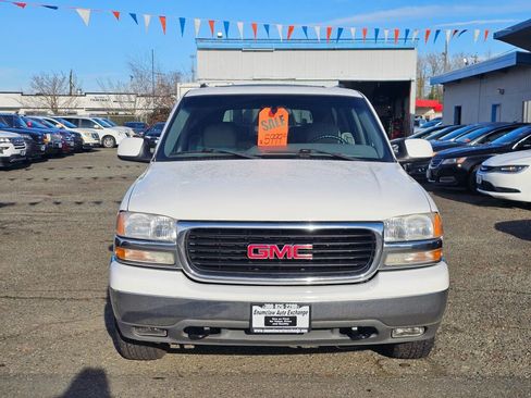 Used 2001 GMC Yukon XL SLT image 2
